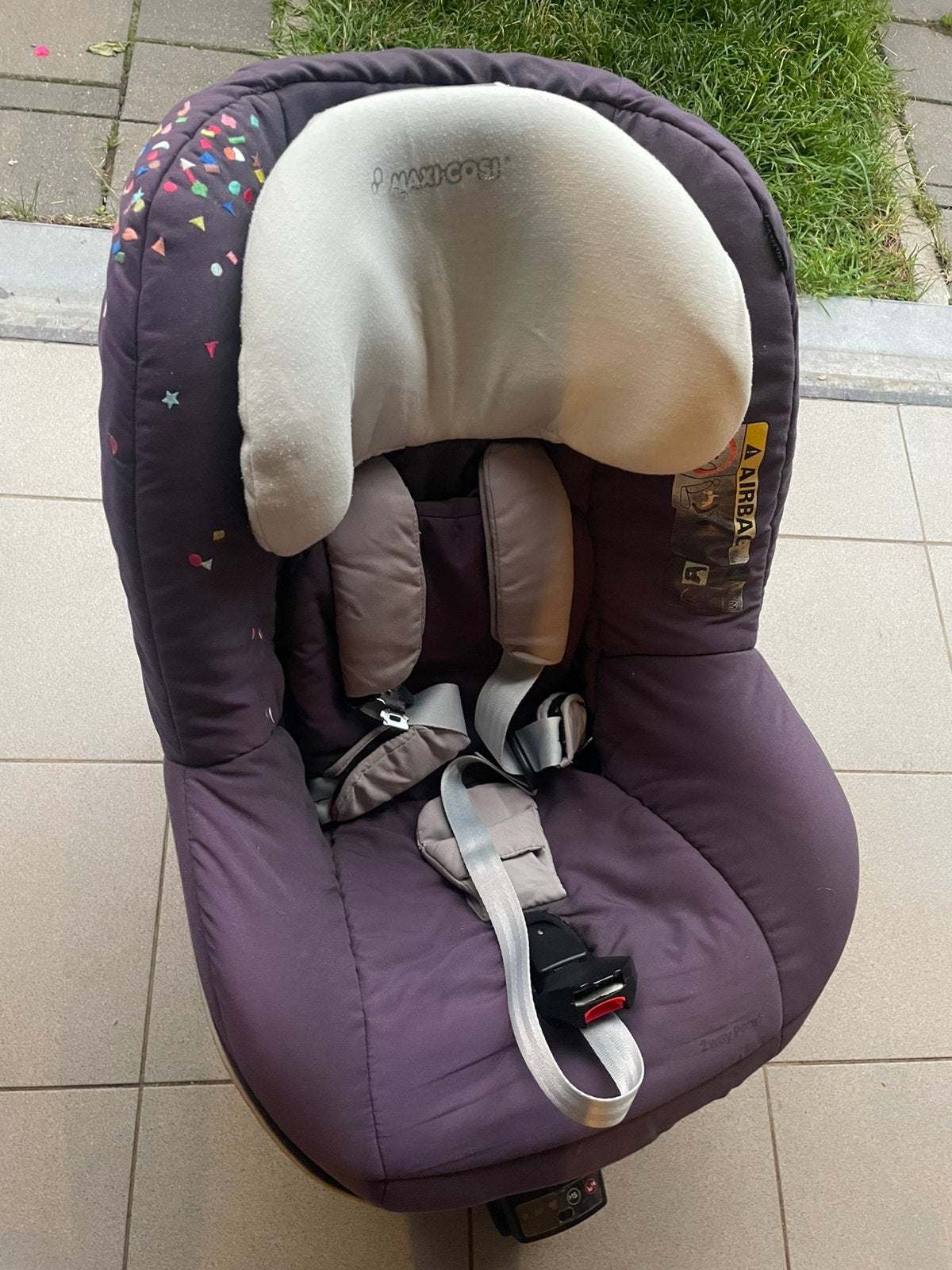 Maxi-Cosi Pebble autostoel Confetti invlusief Isofix, Ophalen, Gebruikt, 9 t/m 18 kg, Slaapstand