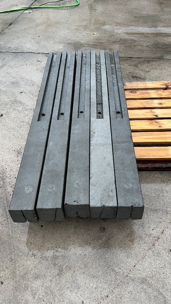 Nieuwe betonnen tussenpalen gleuf 165 cm, Ophalen, Nieuw, Minder dan 180 cm, Palen
