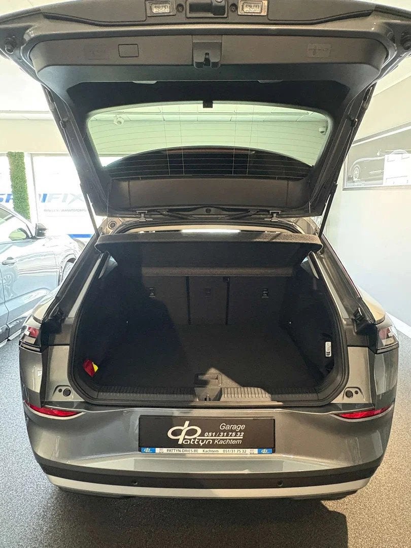 Volkswagen T-Roc T-Roc 1.5 eTSI mHEV ACT Life DSG Life, Autos, Argent ou Gris, Achat, https://public.car-pass.be/vhr/f11ef71a-db3c-41dd-ac03-0d269f56a958