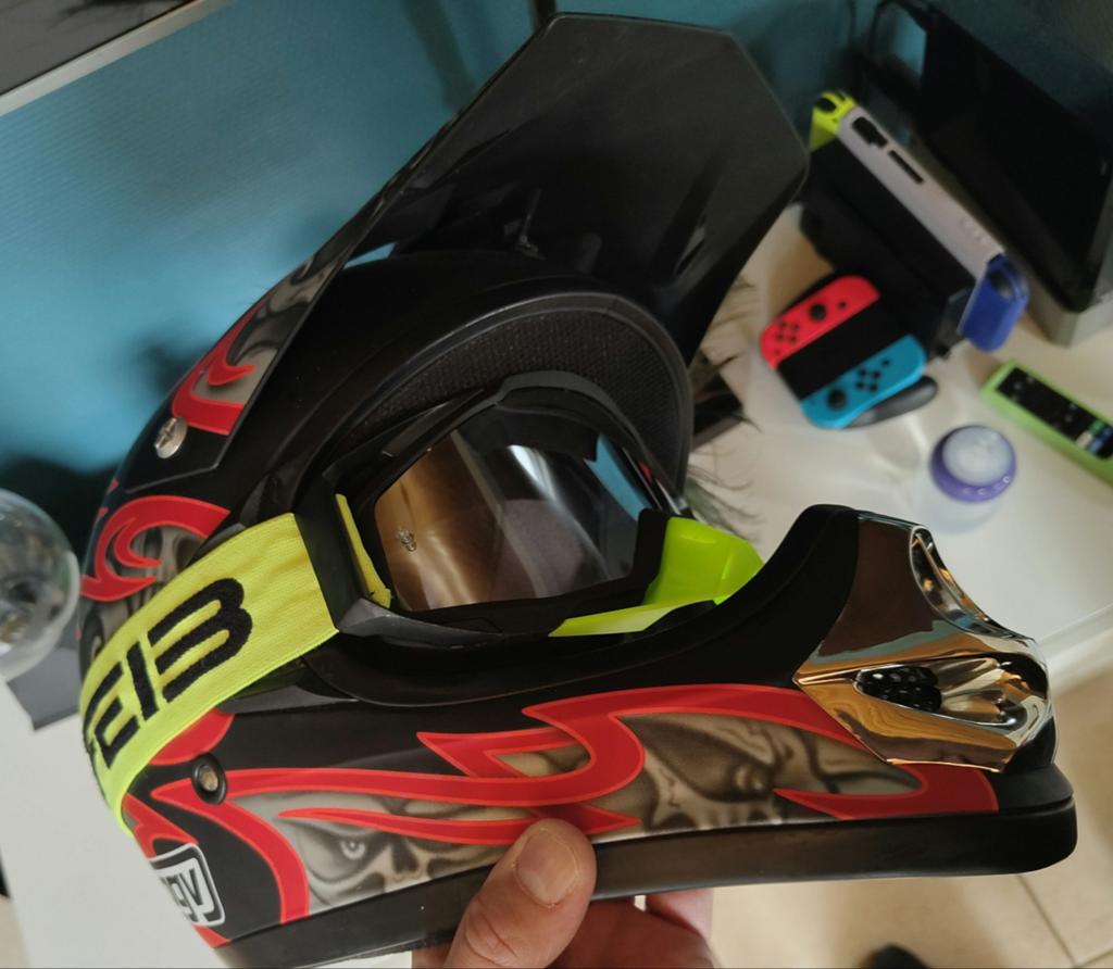 Casque cross / enduro AGV AX‑8 LoArt Flames/Skull + lunette, Motos