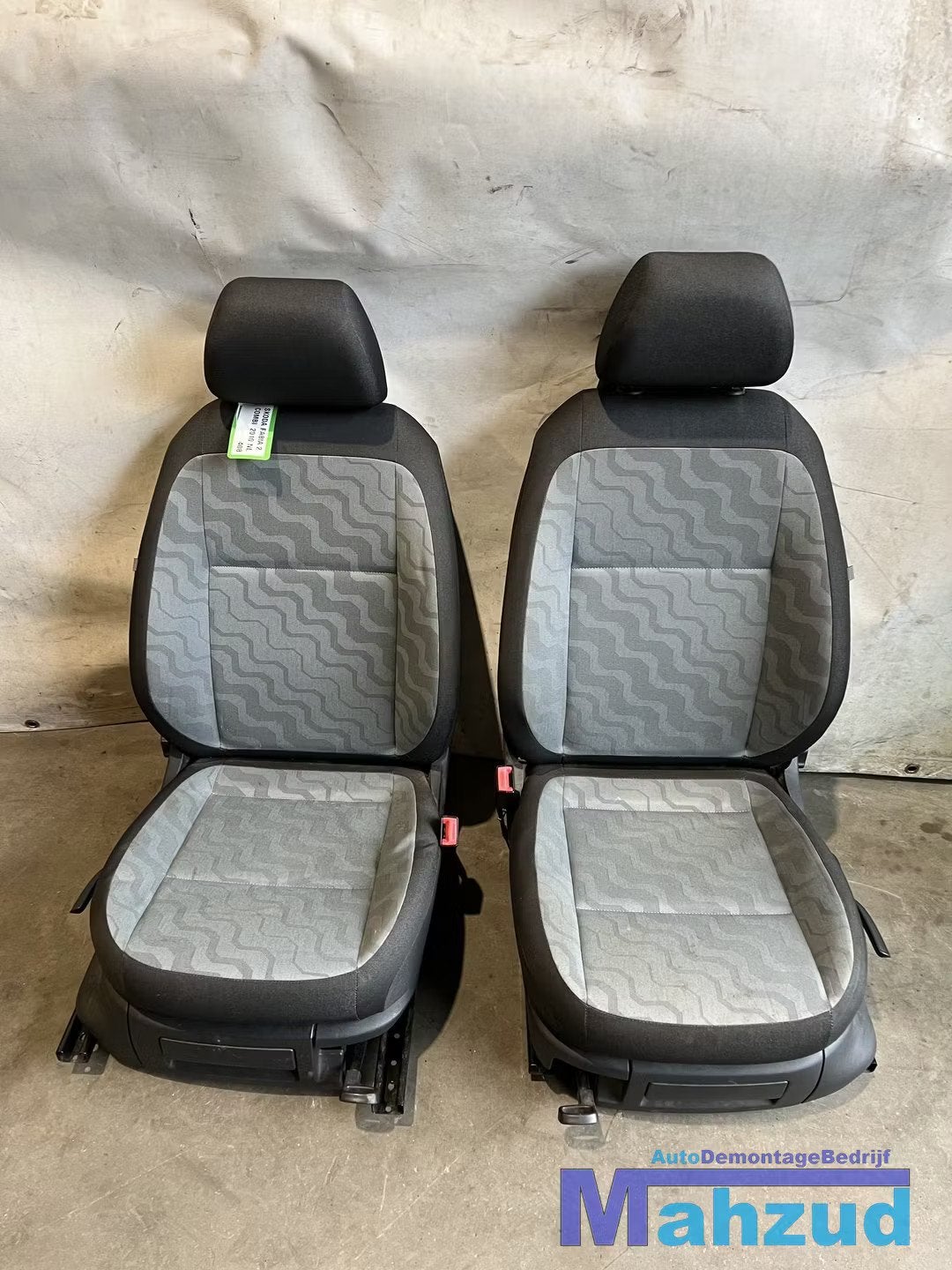 SKODA FABIA 2 station combi Compleet interieur 2007-2013, Infoline@skoda-auto.cz, Tr. Vaclava Klementa 869
293 01  Mlada Boleslav, CZ