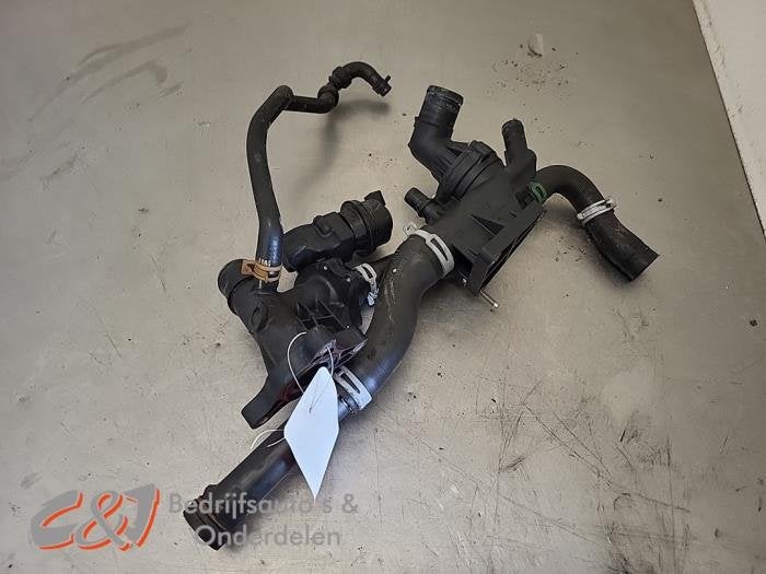 Boîtier thermostat d'un Renault Trafic, Renault, -, 3 mois de garantie, Utilisé
