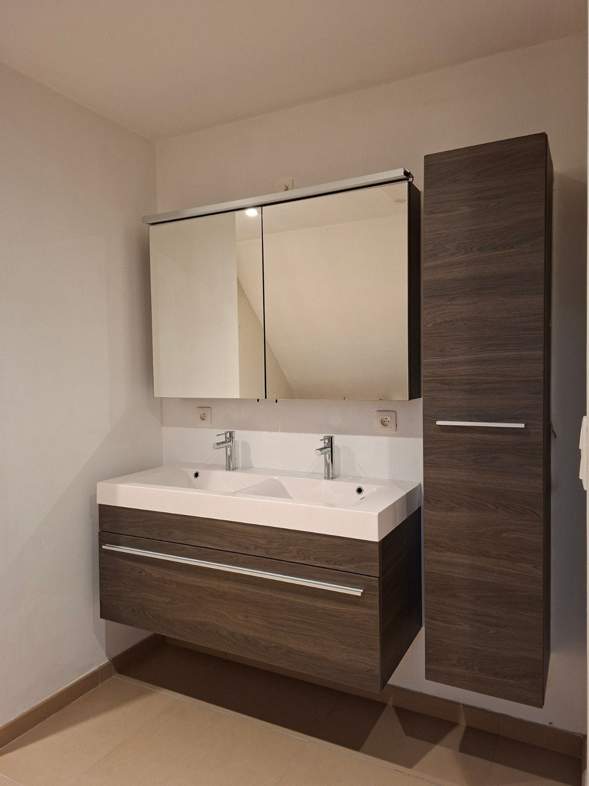 Meuble de salle de bain + armoire à colonne + armoire à miro, Maison & Meubles, Salle de bain | Meubles de Salle de bain, Enlèvement