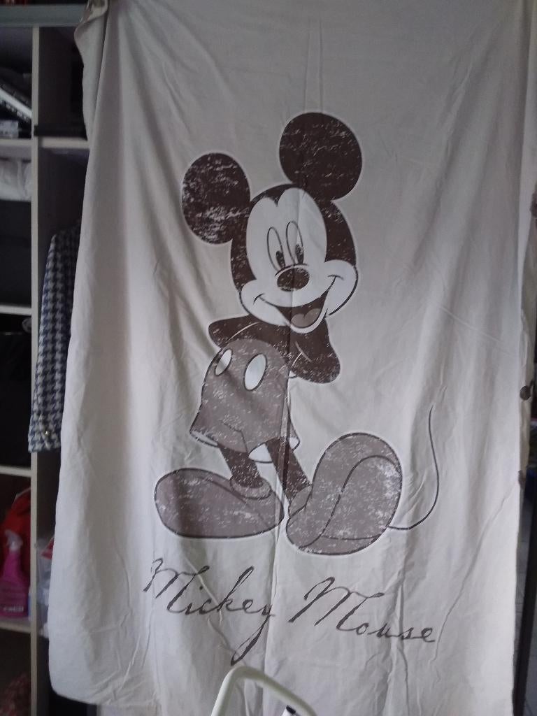 Drap housse et taie mickey, Enfants & Bébés, Drap-housse ou Taie d'oreiller, Garçon ou Fille, Enlèvement ou Envoi, Beige