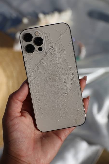 gezocht kapotte electronica onder 100 euro in/rond Terneuzen, Telecommunicatie, Mobiele telefoons | Samsung, Ophalen of Verzenden