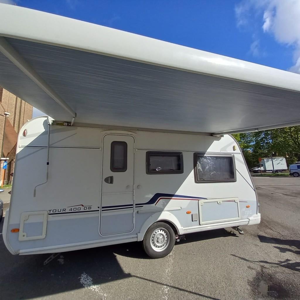 Lichtrijke T.E.C. Weltbummler 2009 – Mover, veel kastruimte., Caravans en Kamperen, Vast bed, T.E.C., Treinzit, Particulier
