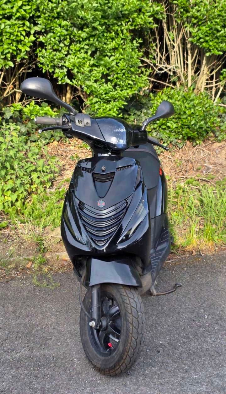 Piaggio zip 50cc B-klasse, Vélos & Vélomoteurs, Scooters | Piaggio, Zip, Classe B (45 km/h), Enlèvement, Utilisé