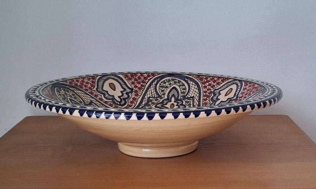 Mooi keramisch schaaltje. Diameter 33 cm, hoogte 8 cm., Ophalen, Zo goed als nieuw, Aardewerk of Porselein, Minder dan 50 cm