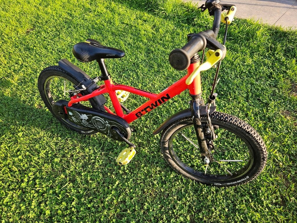 mountainbike B-TWIN decathlon 20", Fietsen en Brommers, Ophalen, Gebruikt, Velgrem, Handrem