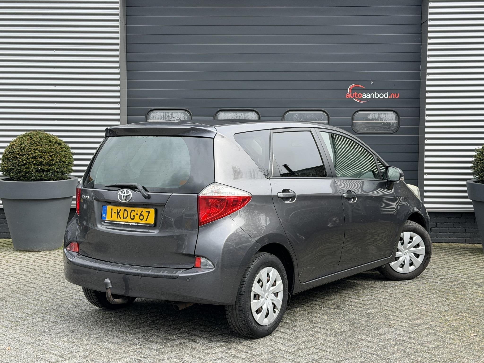 Toyota Verso-S 1.3 VVT-i Aspiration, Autos, Achat, Entreprise, Boîte manuelle, 1055 kg