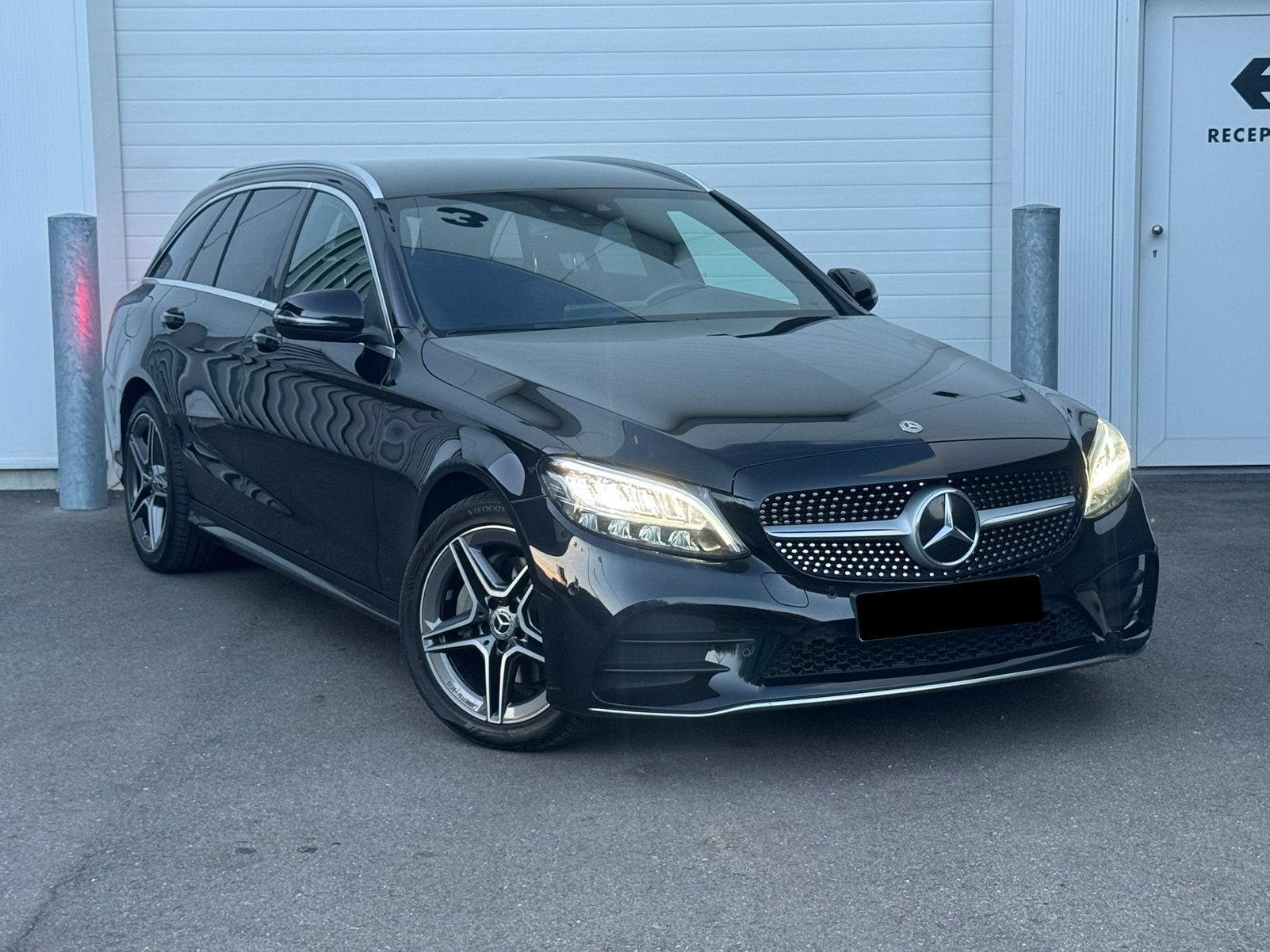 Mercedes-Benz C 200 4-Matic AMG-pakket garantie 12 maanden, Auto's, Automaat, 4 cilinders, Zwart, Bedrijf