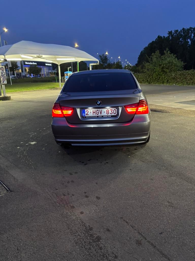BMW 320i e90 automaat, Autos, BMW, Particulier, Série 3, Cruise Control, Essence, Berline, 5 portes, Automatique, Autres couleurs