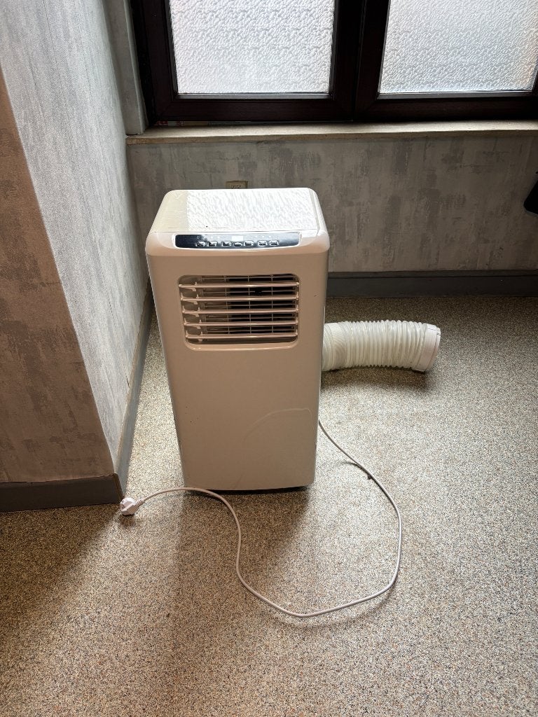 Mobiele airco, Ophalen, Gebruikt, Minder dan 60 m³, Koelen en Ontvochtigen