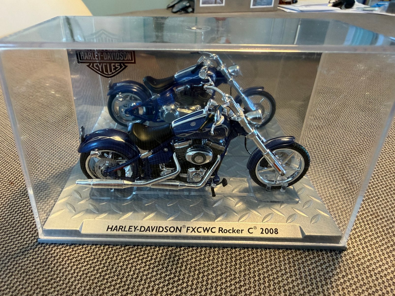 Harley-Davidson FXCWC Rocker C 2008, Enlèvement ou Envoi, Comme neuf