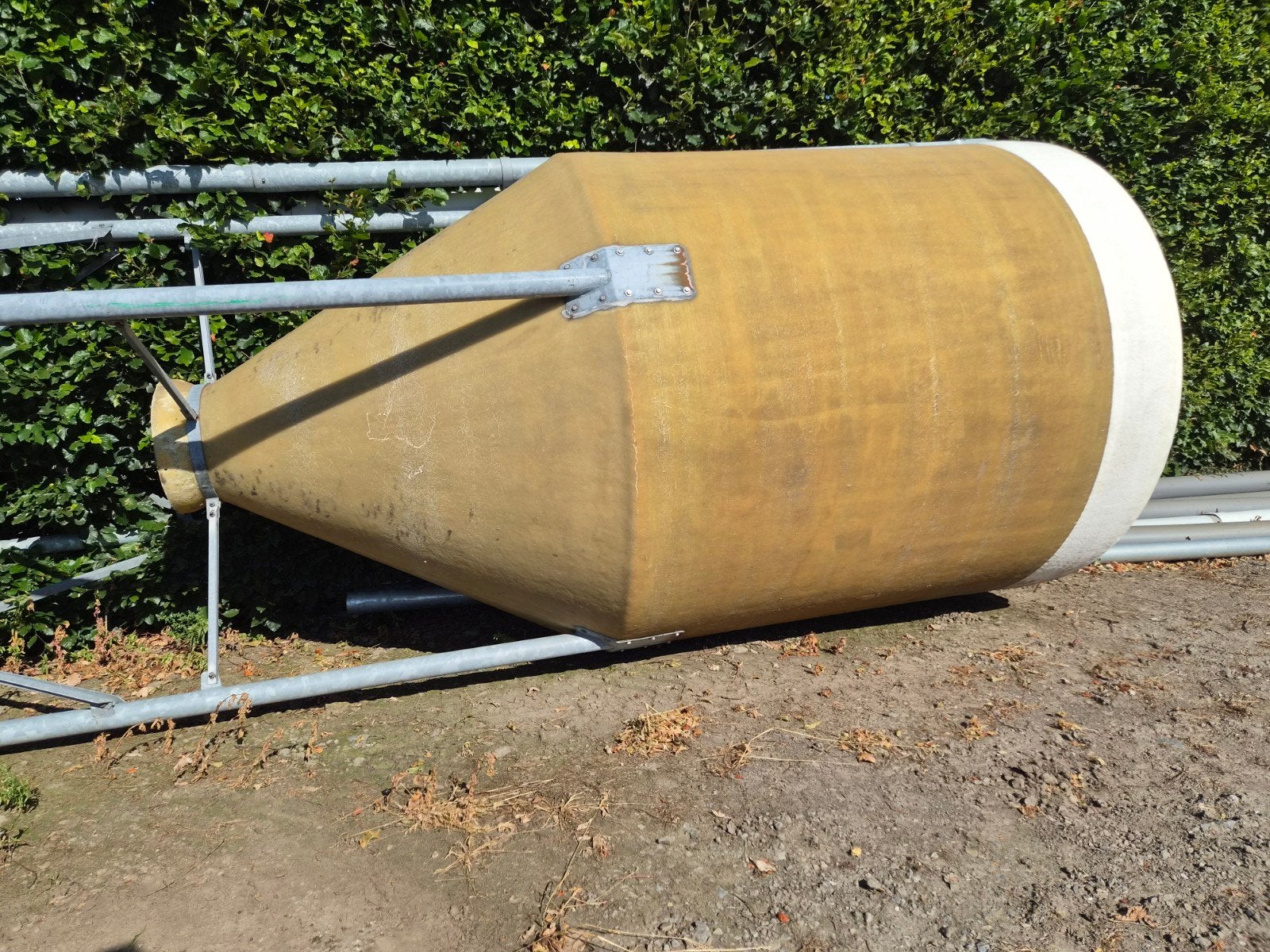 Silo polyester: 5 tonnes., Ophalen of Verzenden
