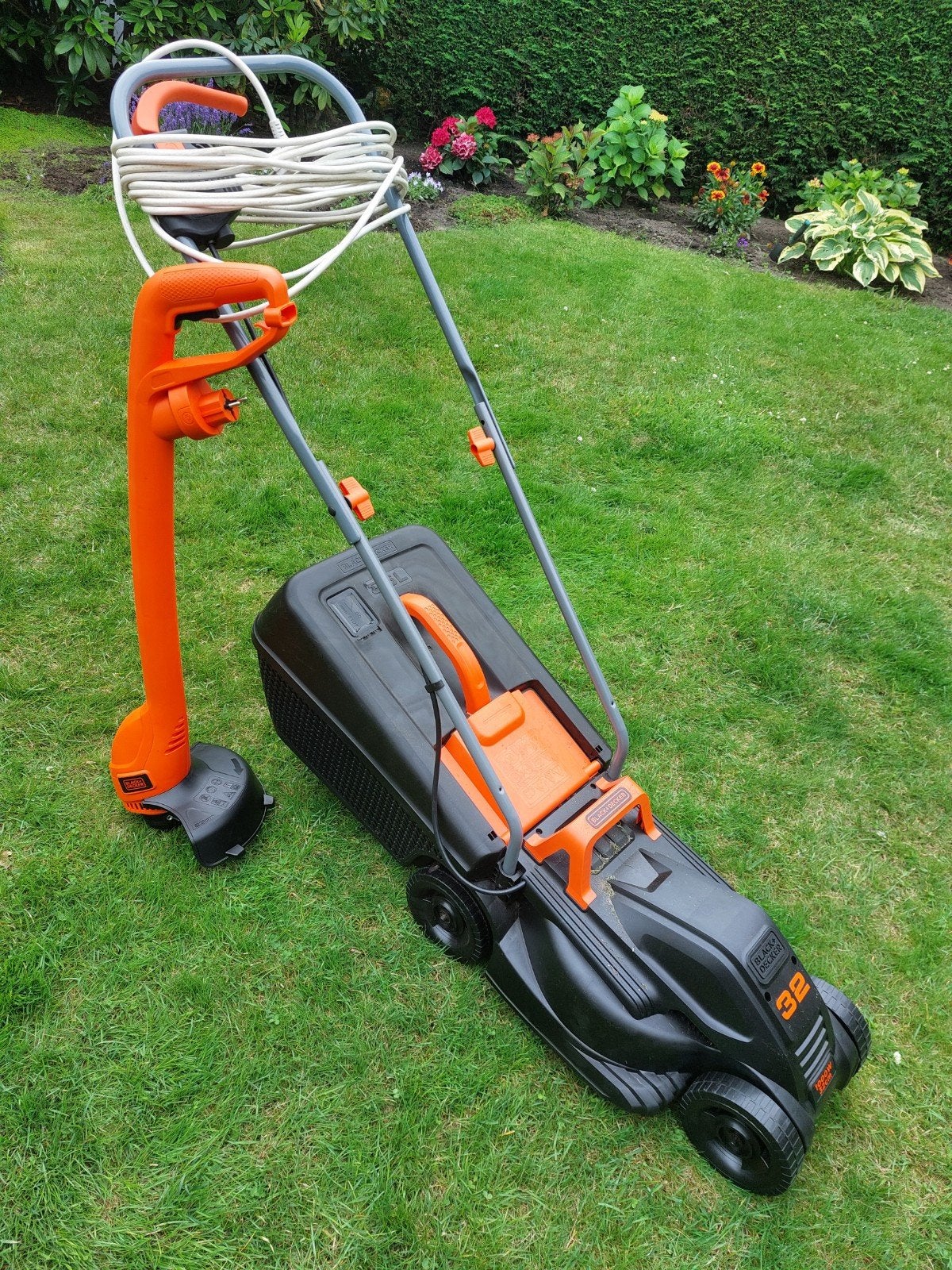 Lichte grasmaaier + trimmer nieuw, Tuin en Terras, Grasmaaiers, Ophalen