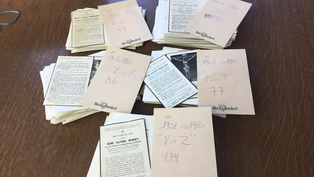 428 doodsprentjes 1900 - 1920, Verzamelen, Bidprentjes en Rouwkaarten, Ophalen