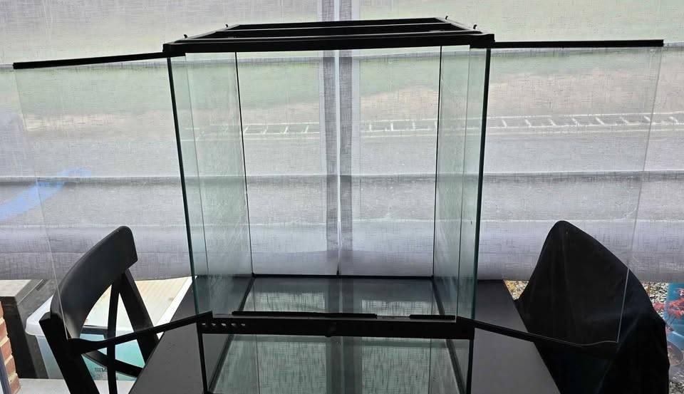 Terrarium, matériel de décoration et accessoires, Enlèvement, Utilisé, Terrarium ou Paludarium