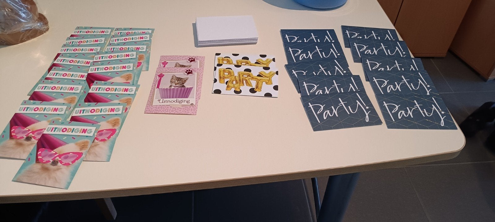 hoop uitnodigingen met enveloppe Alles samen voor 5,5 euro, Ophalen of Verzenden