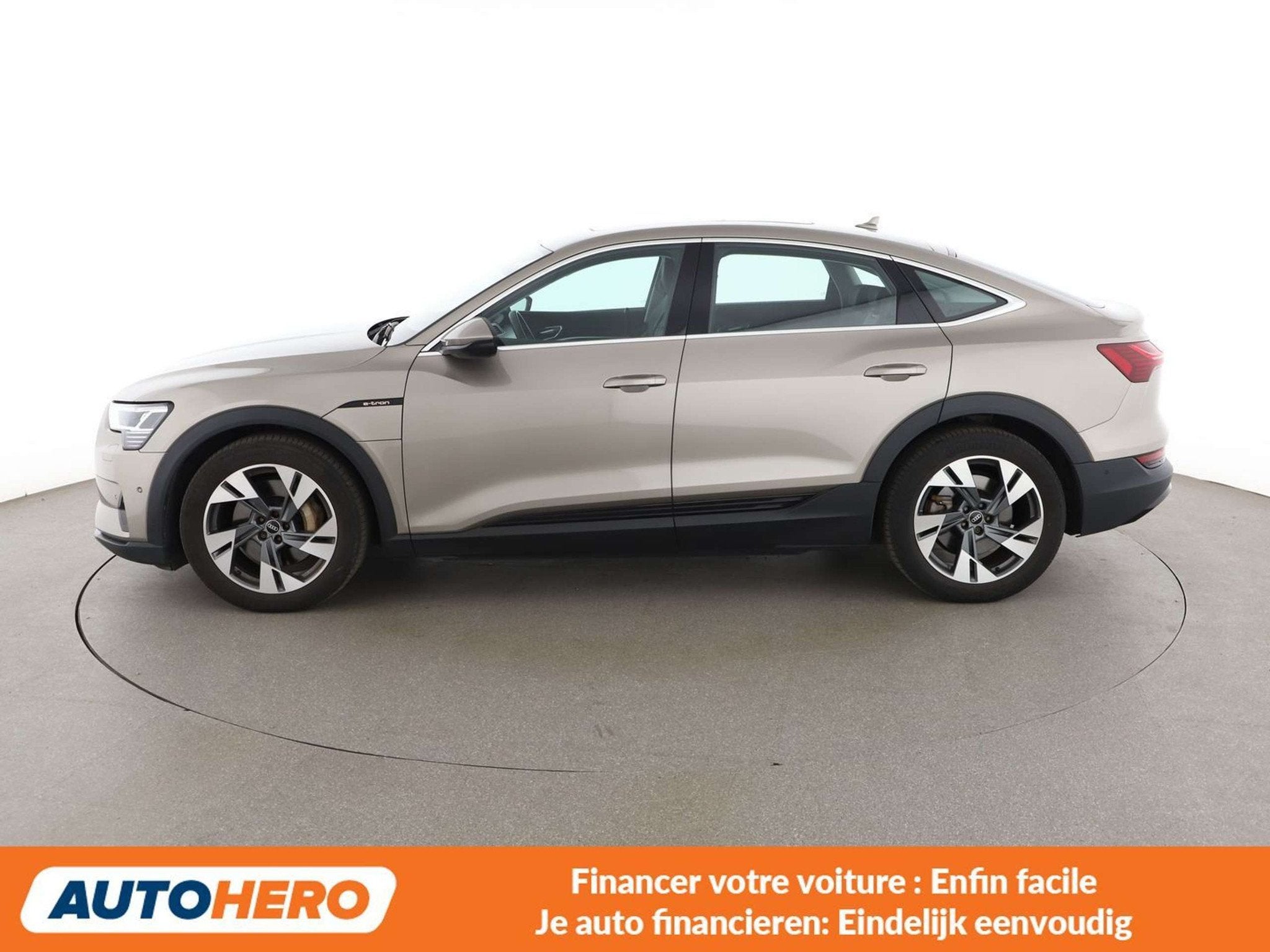 Audi e-tron 50 quattro (année de construction 2021), Autos, 4 portes, 5 places, Automatique, Quatre roues motrices / 4X4