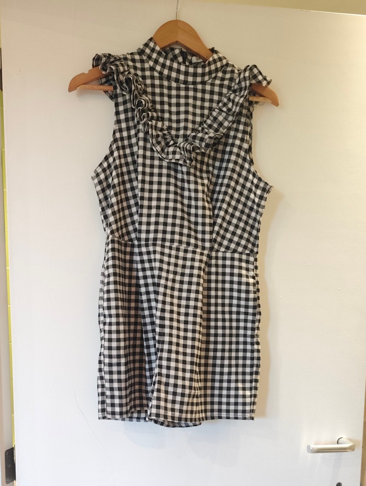 Mooie marineblauwe korte jumpsuit van Vichy met ruches. T.M., Maat 38/40 (M), Blauw, Ophalen of Verzenden, Zo goed als nieuw