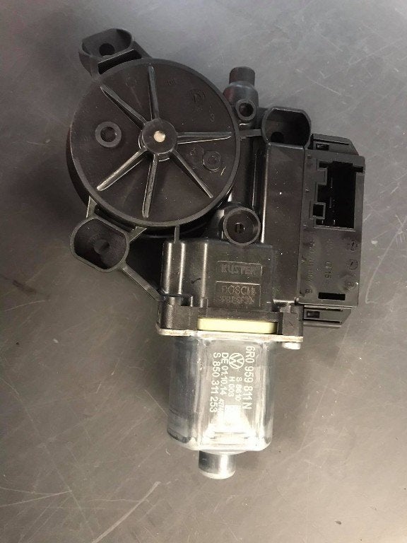 MOTEUR LEVE VITRE ELECTRIQUE ARRIÈRE GAUCHE Polo V (6R), Arrière, Volkswagen, Volkswagen AG, Utilisé