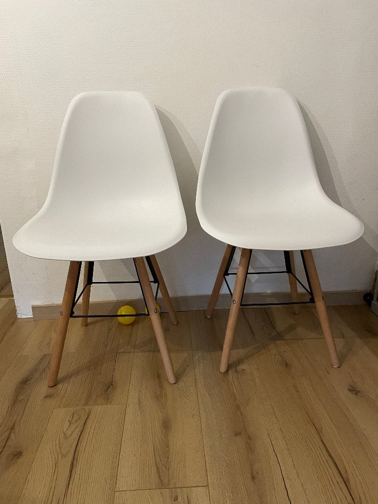 Scandinavische stoelen DSW, Ophalen, Twee, Wit, Zo goed als nieuw