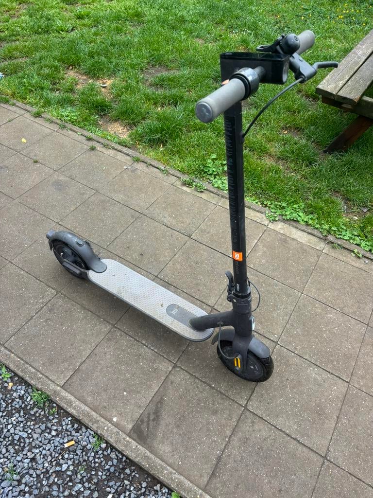 elektronische step  moet weg geen oplader, Fietsen en Brommers, Steps, Ophalen, Zo goed als nieuw