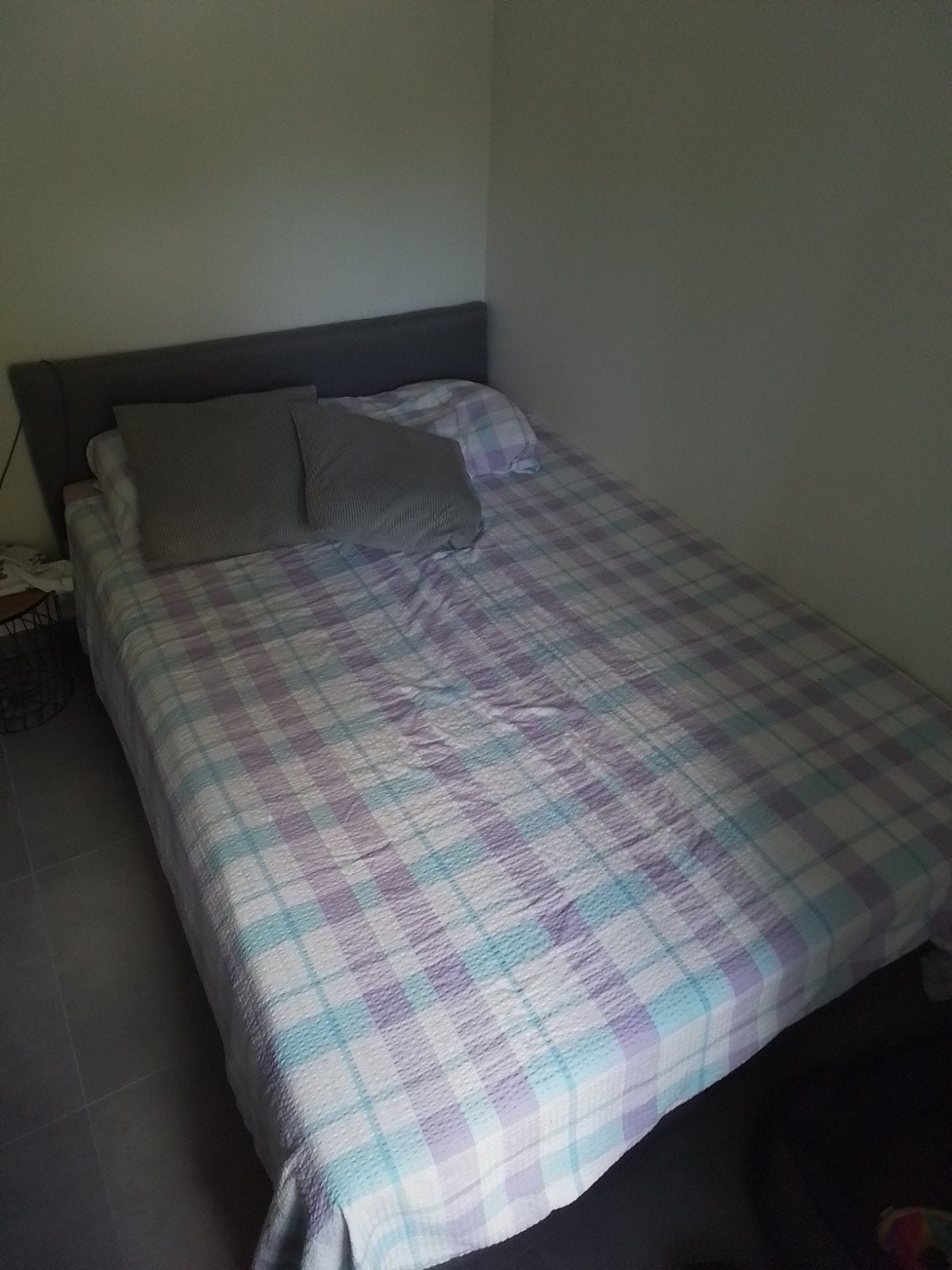 bed 140 x 200, Maison & Meubles, Enlèvement