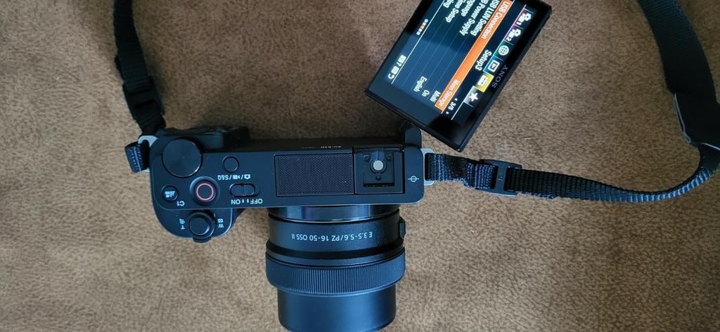 Appareil photo SONY ZV-E10, 16-50 mm f/3,5-3,6 II, flash god, TV, Hi-fi & Vidéo, Appareils photo numériques, Enlèvement ou Envoi