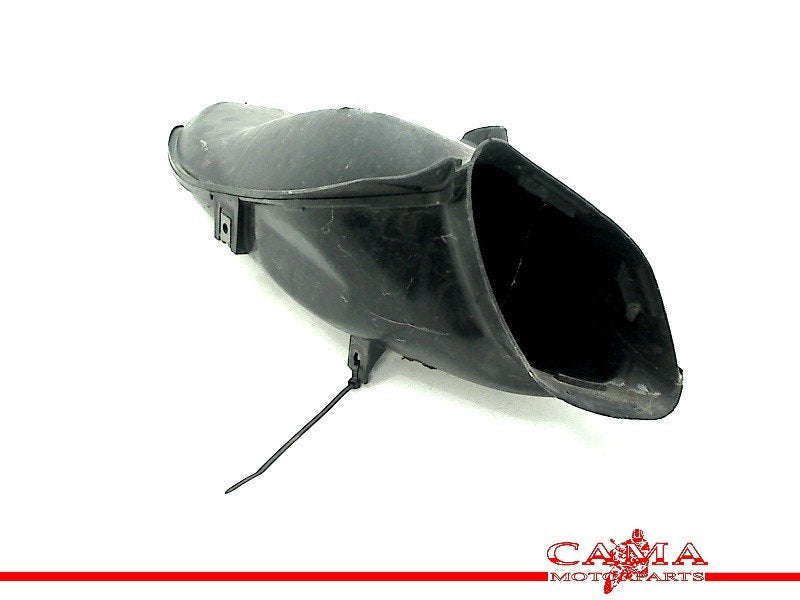 LUCHTINLAAT RECHTS GSX R 750 2004-2005 (GSXR750 K4 / K5), Dhr. S. di Majo, Gebruikt, Info@cama-motorparts.nl, P.J. Troelstraweg 8 8
3144 CX  MAASSLUIS, NL