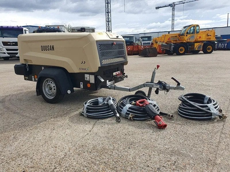 Doosan Compressor - 509 uren type 77.55, Articles professionnels