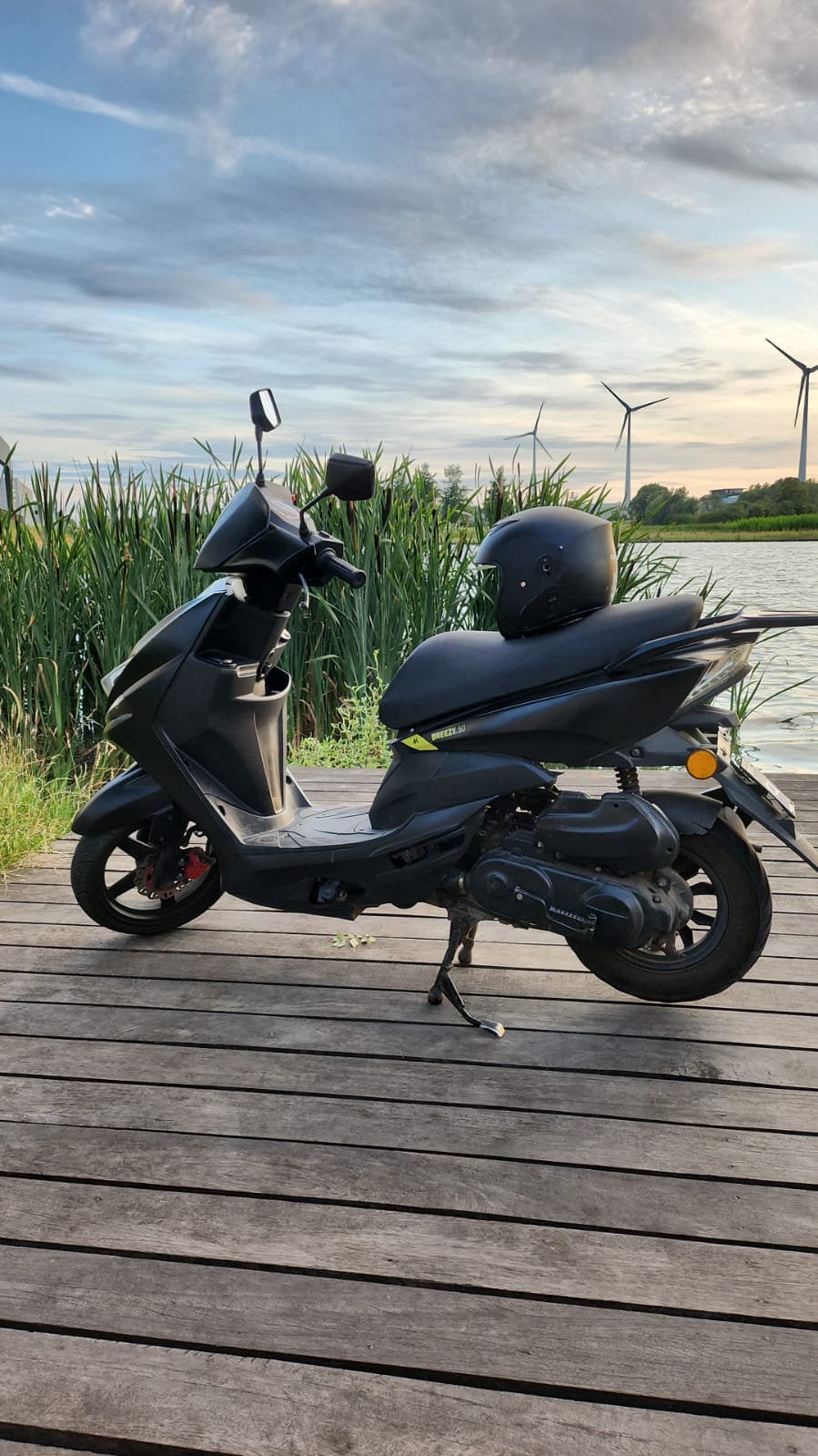 Scooter 50cc, Fietsen en Brommers, Ophalen, Zo goed als nieuw
