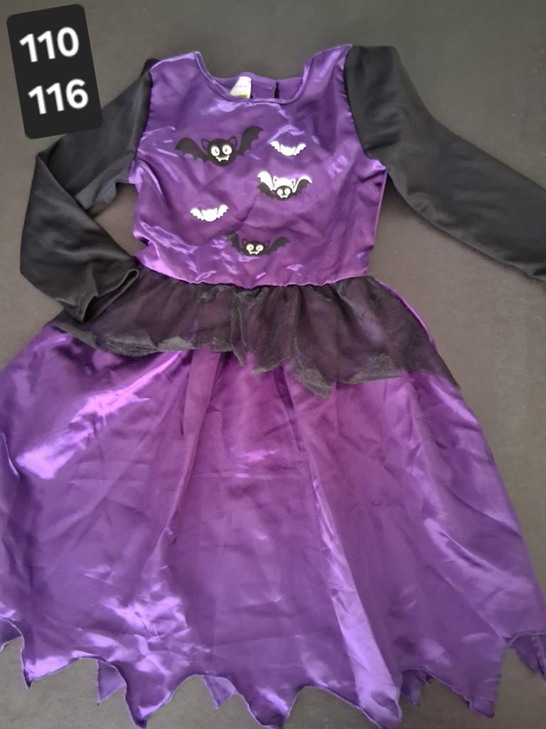 Verkleedkledij jurk vleermuis maat 110 116, Kinderen en Baby's, Carnavalskleding en Verkleedspullen, Ophalen of Verzenden