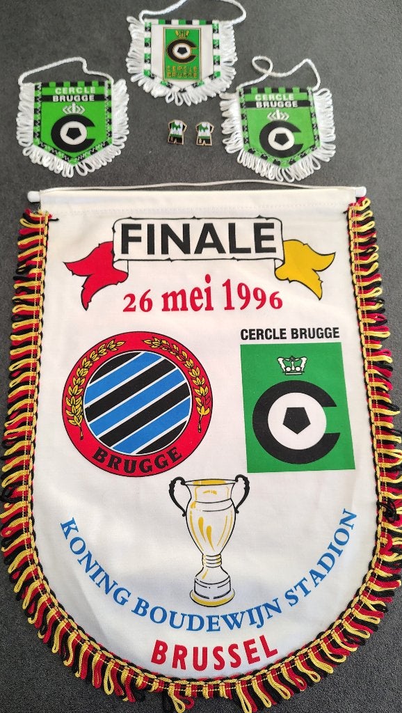 1980-90s prachtige collectie cercle brugge, Sports & Fitness, Enlèvement ou Envoi, Comme neuf