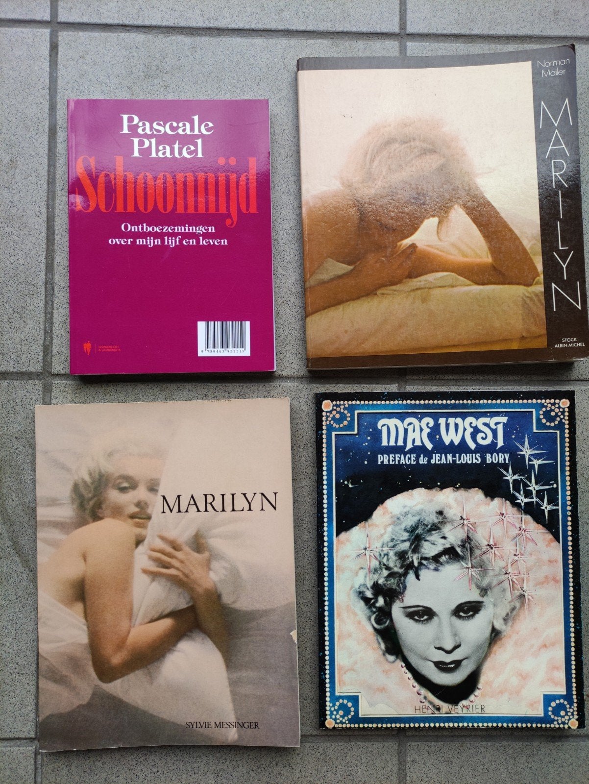 TE KOOP OF TE RUIL : 4 dames uit film en media, Ophalen of Verzenden, Media