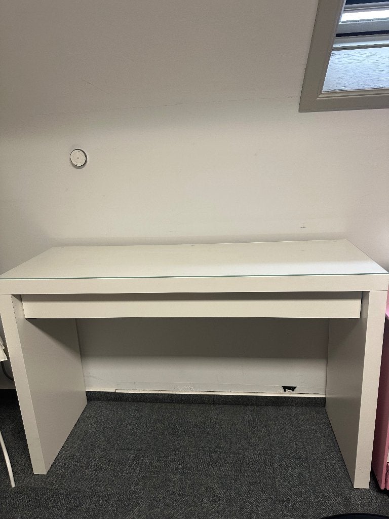 Table de maquillage, Enlèvement, Comme neuf, Bois, 100 à 150 cm