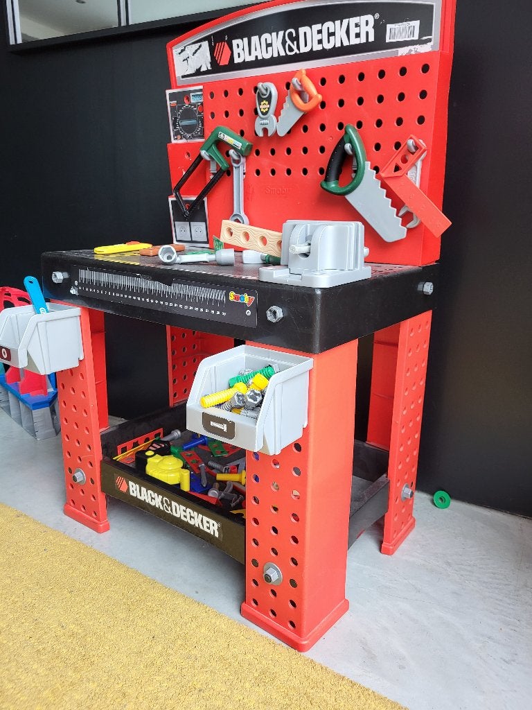 Speelwerkbank Black en Decker met toebehoren, Kinderen en Baby's, Ophalen, Gebruikt