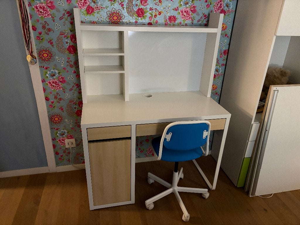 bureau de chambre d'enfant, Maison & Meubles, Avec tiroirs, 105 cm, 50 cm, Comme neuf