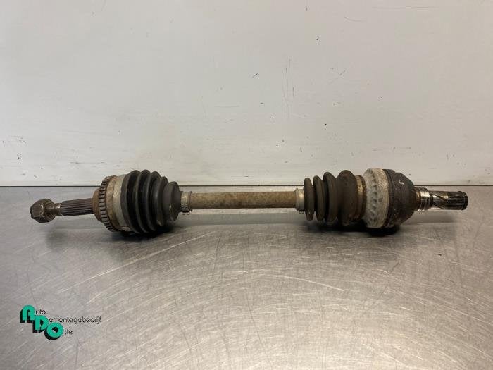 Aandrijfas links-voor van een Daewoo Kalos (Kalos 02-), Auto-onderdelen, Gebruikt, -, Daewoo, -