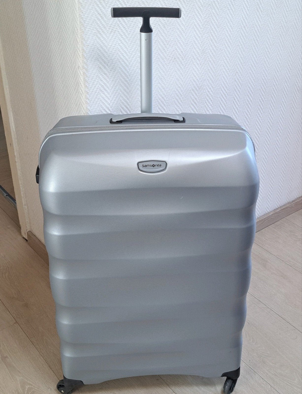 samsonite grande valise trolley 4x roulettes légère +_75/45, Bijoux, Sacs & Beauté, Valises, Enlèvement, Roulettes