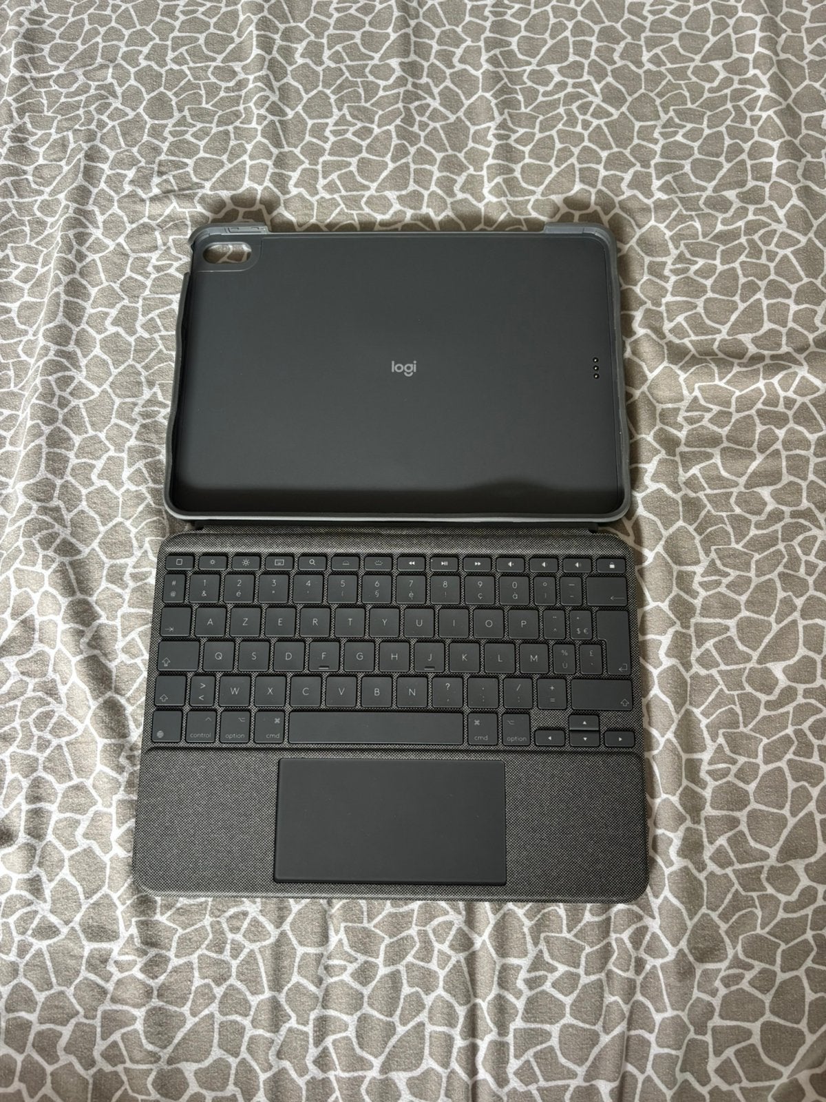 Hoesje ipad air 4de generatie (2020), Ipad air 4de generatie (2020), Bescherming voor- en achterkant, Zo goed als nieuw, Ophalen