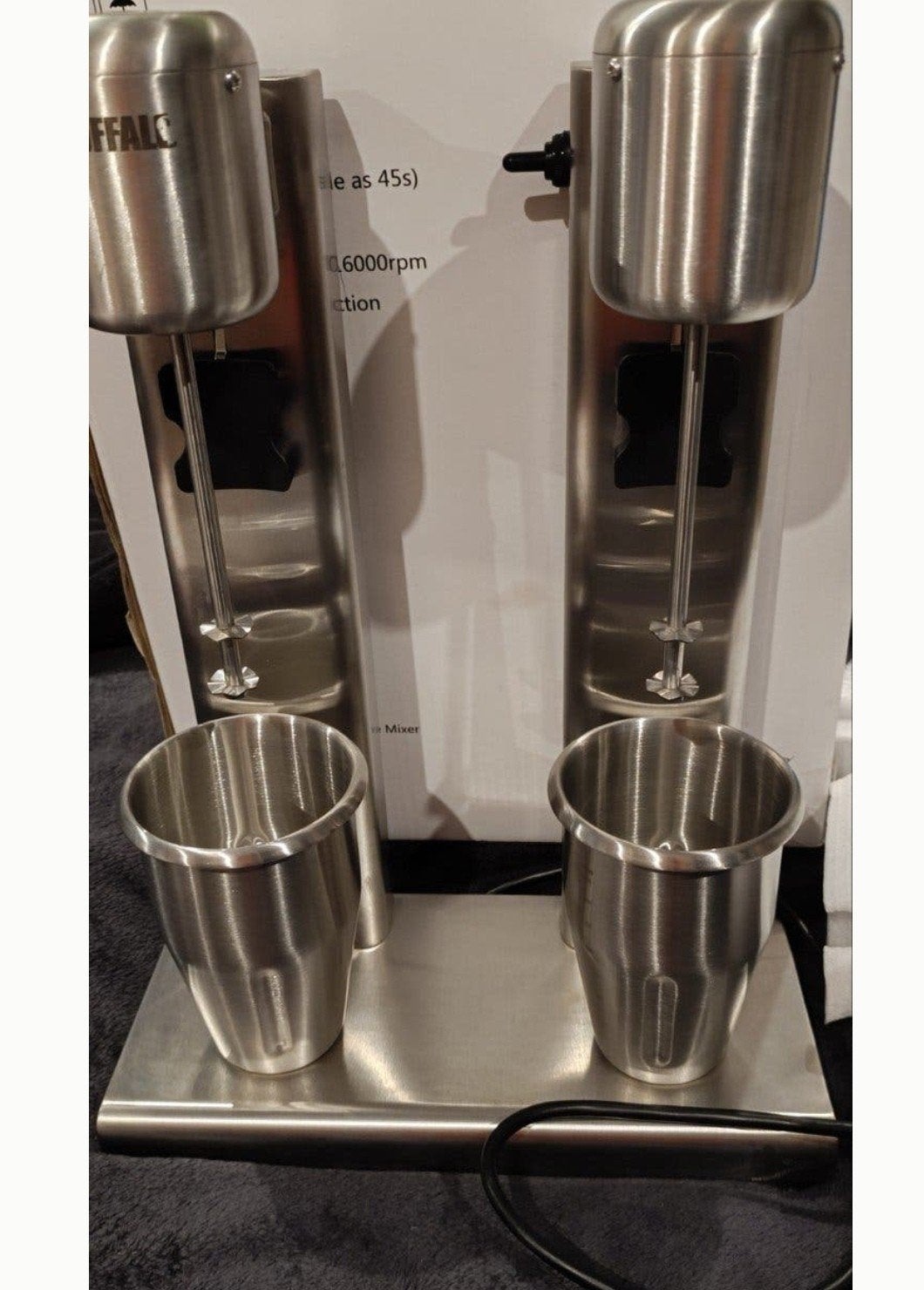 Buffalo Mixer milkshake, Enlèvement