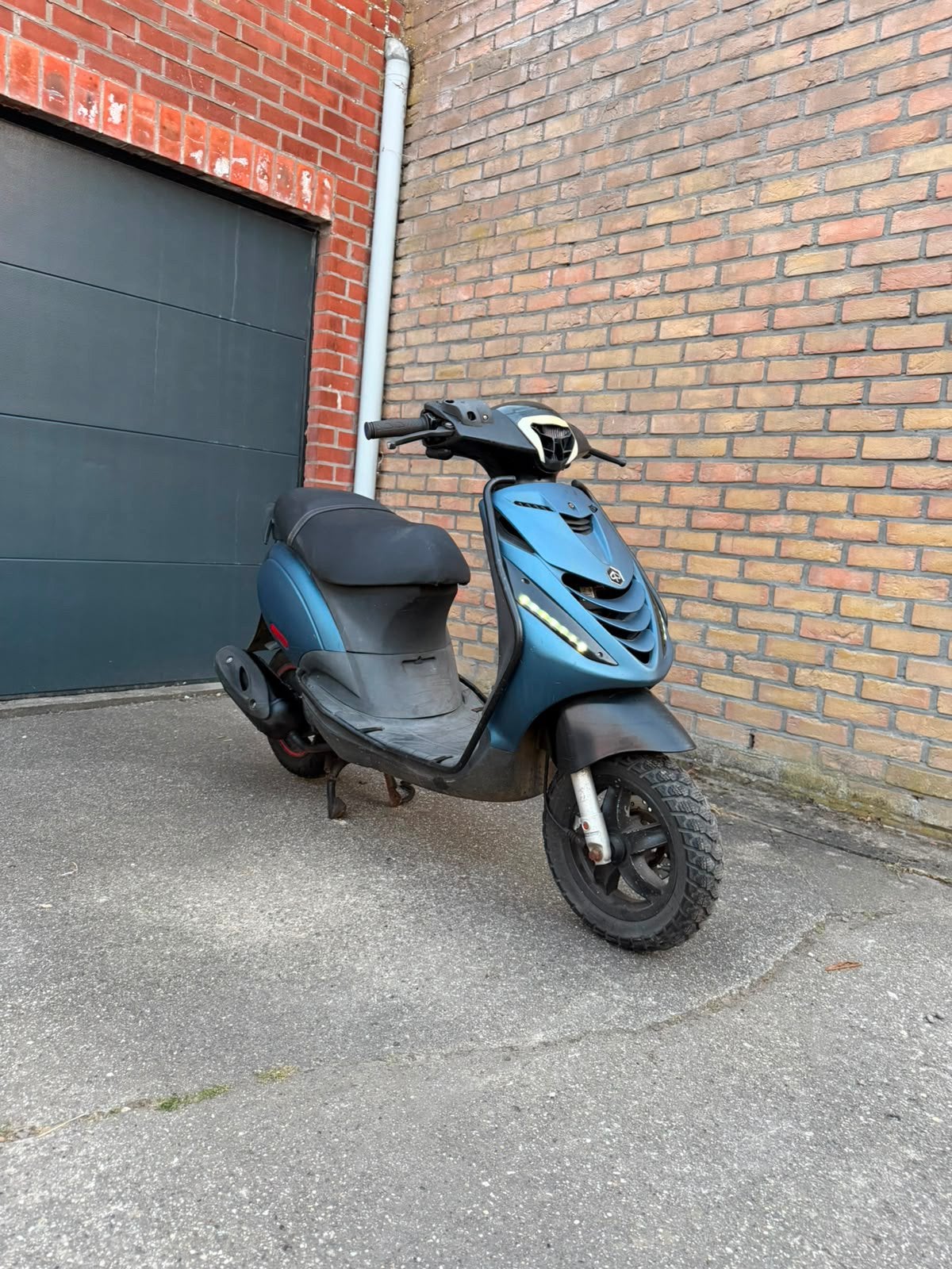Piaggio zip 4t a klasse, Ophalen, Zo goed als nieuw, Zip