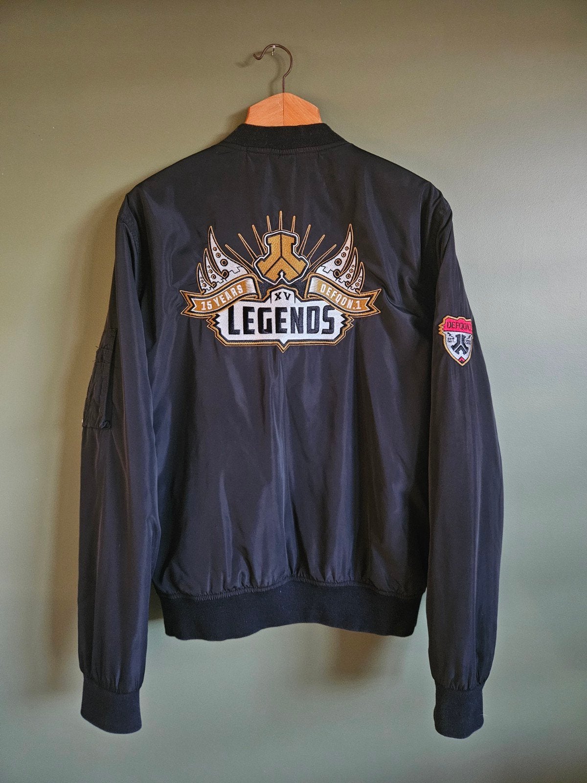 Defqon.1 XV Years Legends Bomber, Enlèvement ou Envoi, Taille 48/50 (M)