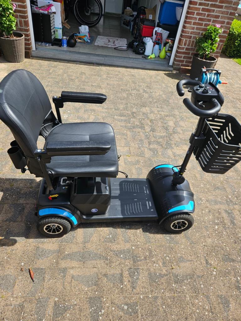 Scootmobiel Vermeiren ONE Air+, Diversen, Brommobielen en Scootmobielen, Ophalen, 10 km/u of minder, 16 t/m 25 km, Zo goed als nieuw
