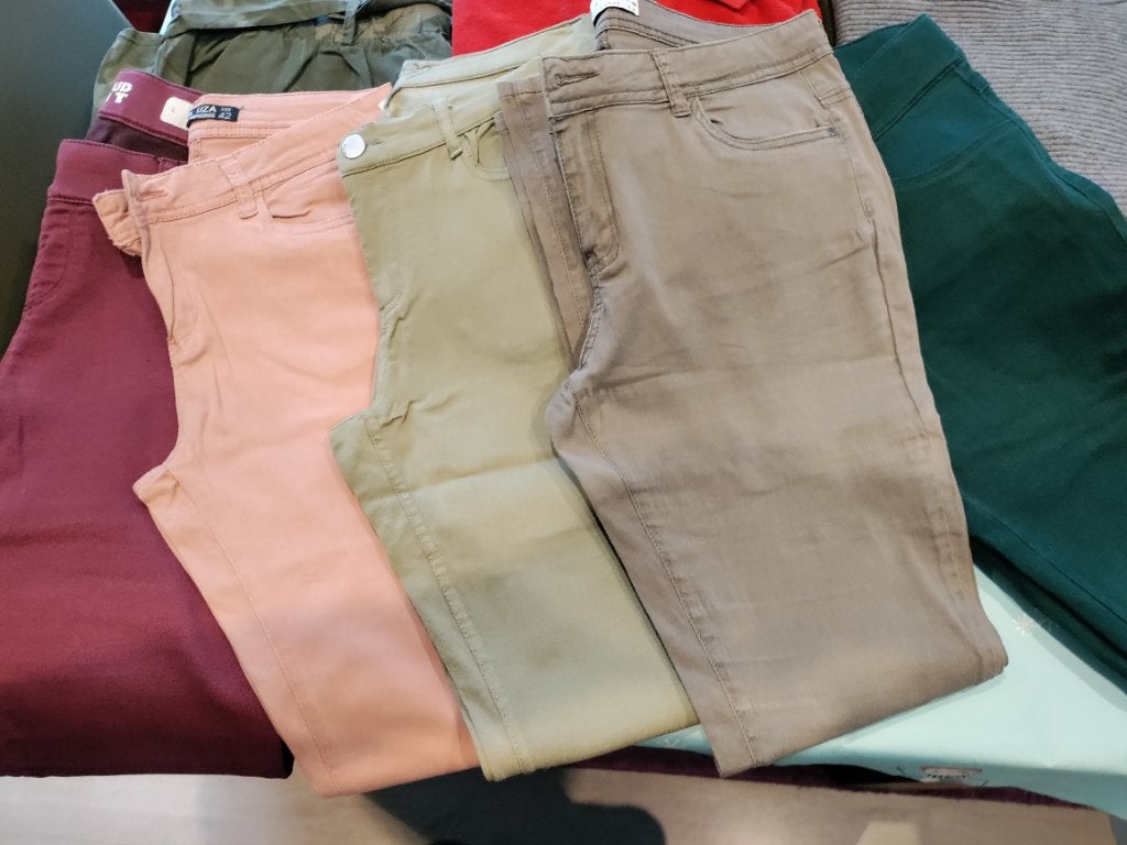 Dameskleding 27 Stuks maat 42/44 L, Kleding | Dames, Dames-kledingpakketten, Gedragen, Maat 42/44 (L), Ophalen