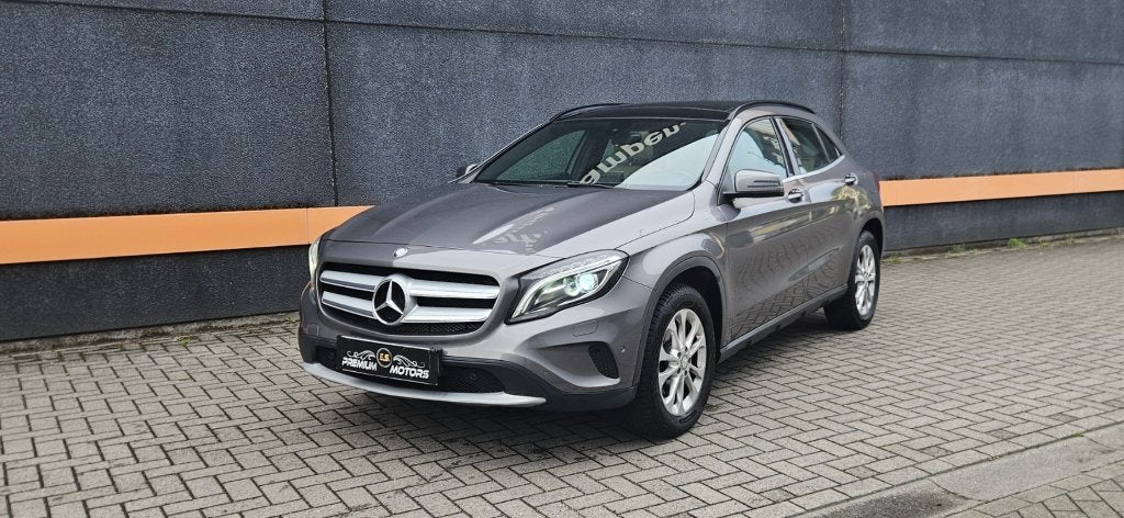 MERCEDES GLA 200 SPORT Edition MEGA FULL/PANO/LEDER/XENON/, Autos, Cuir, 116 g/km, Entreprise, Entretenue par le concessionnaire