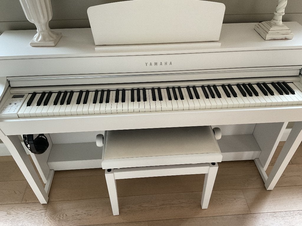 Yamaha Clavinova CLP-735 + banquette + casque, Musique & Instruments, Comme neuf, Digital, Enlèvement, Piano