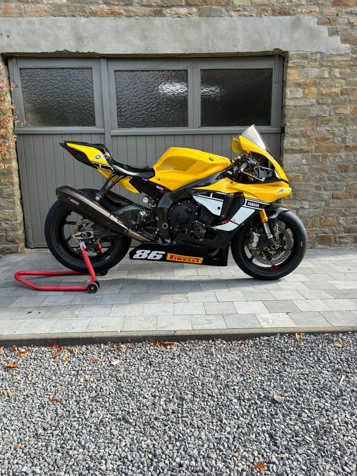 Yamaha r1 piste, Particulier